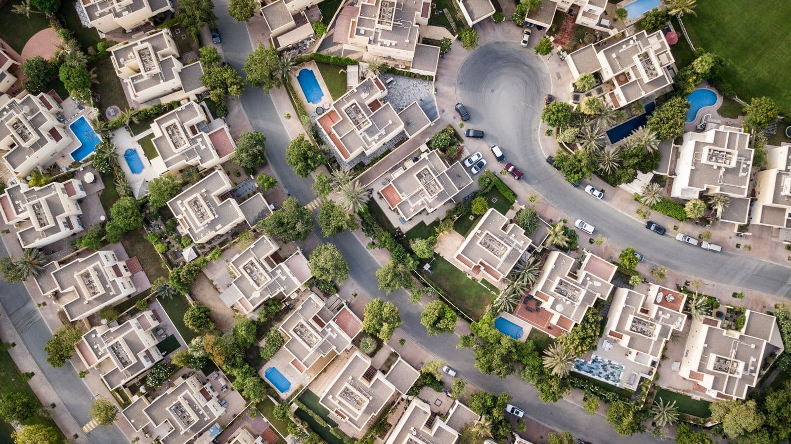 عمارة رقم ٥ - طريق المطار - شقق للبيع طريق المطار عمان